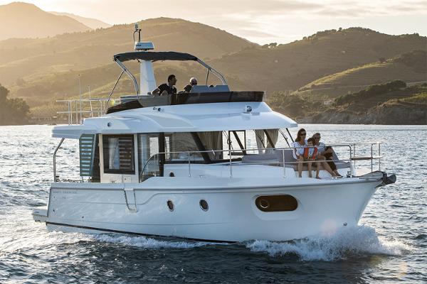 Beneteau Swift Trawler 41 Fly Manufacturer Provided Image