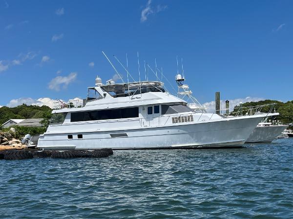 1999 Hatteras 74 Sport Deck Motor Yacht