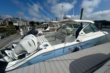 2023 Pursuit DC 326 Dual Console