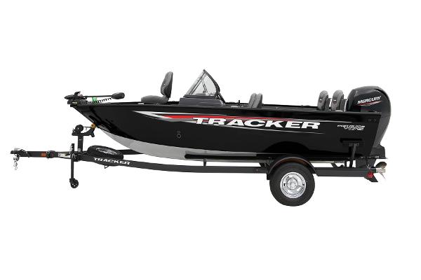 Tracker Pro Guide V-175 Combo 2025 Tracker Pro Guide V-175 Combo boat on trailer, side view.