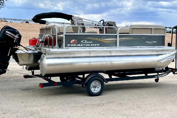 Sun Tracker boats for sale in Texas 