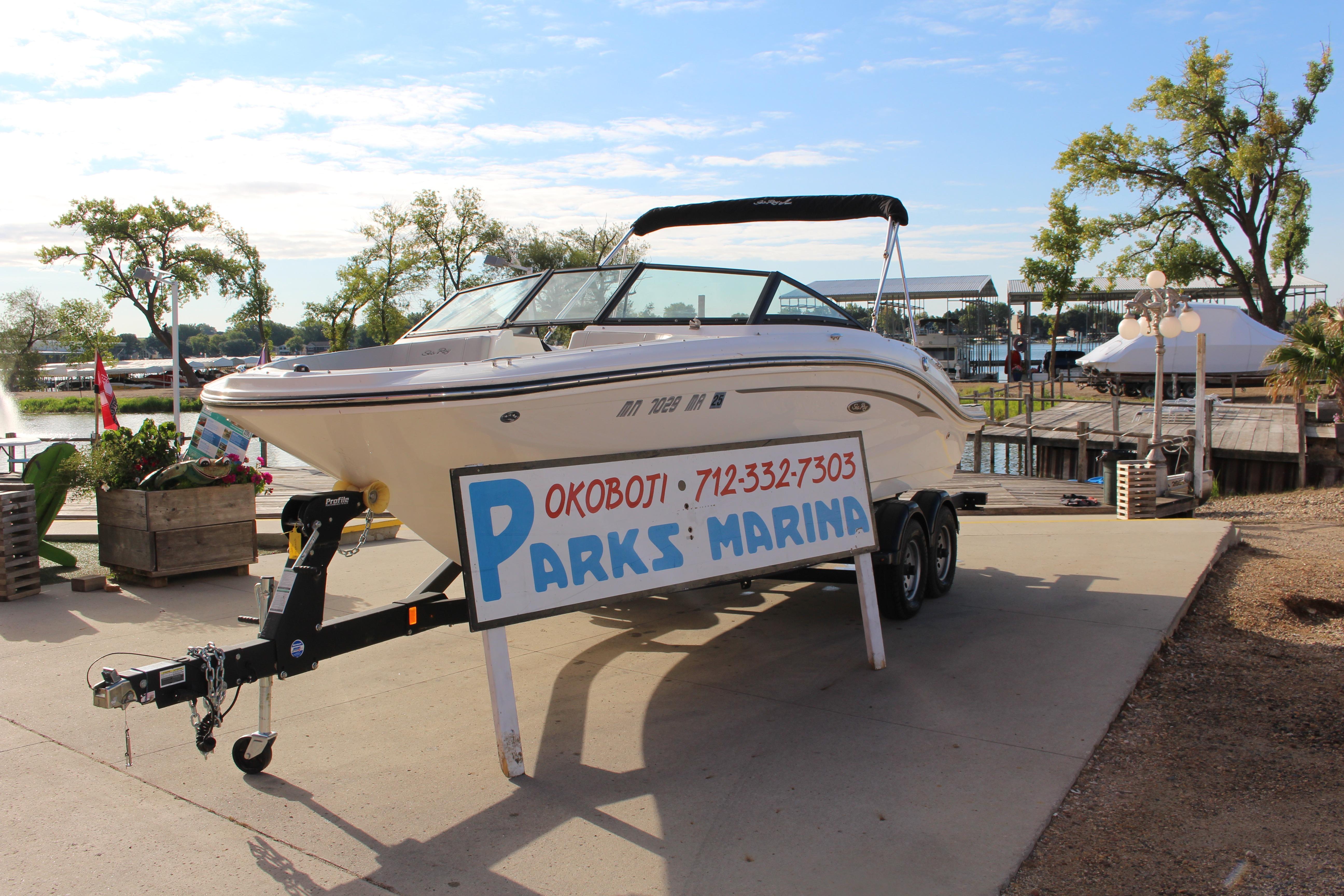 2020 Sea Ray 190 Bow Rider