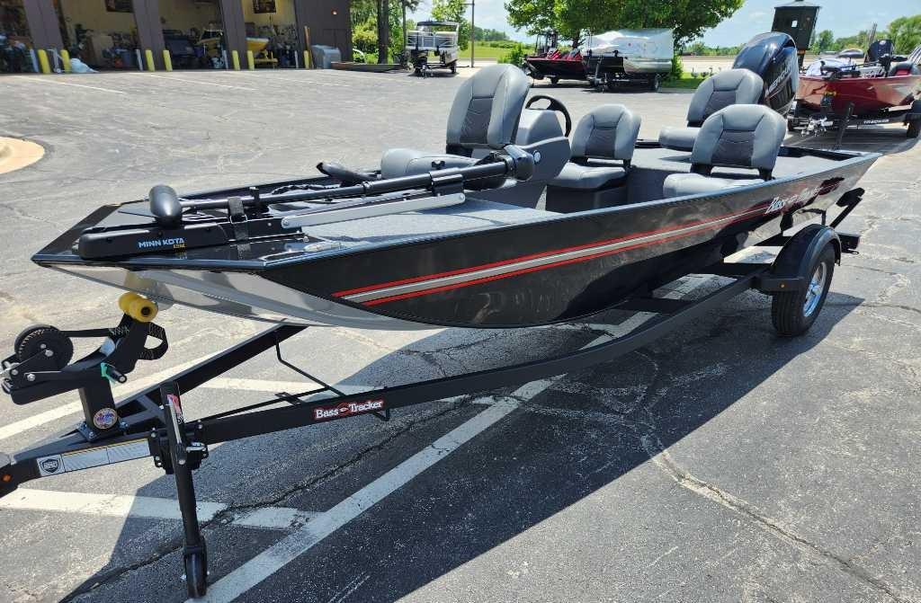 2025 Tracker Bass Tracker Classic XL