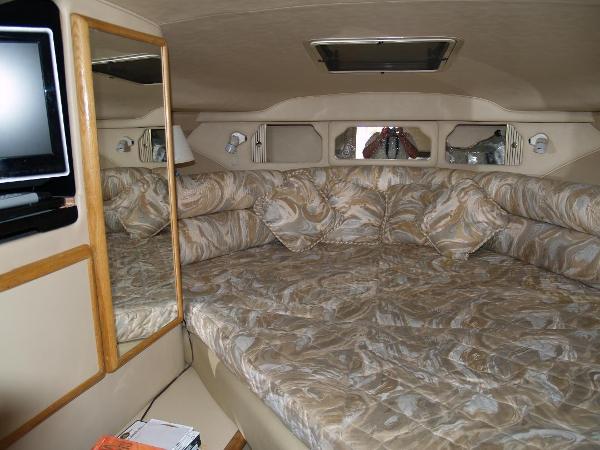 1998 Sea Ray 330 Sundancer