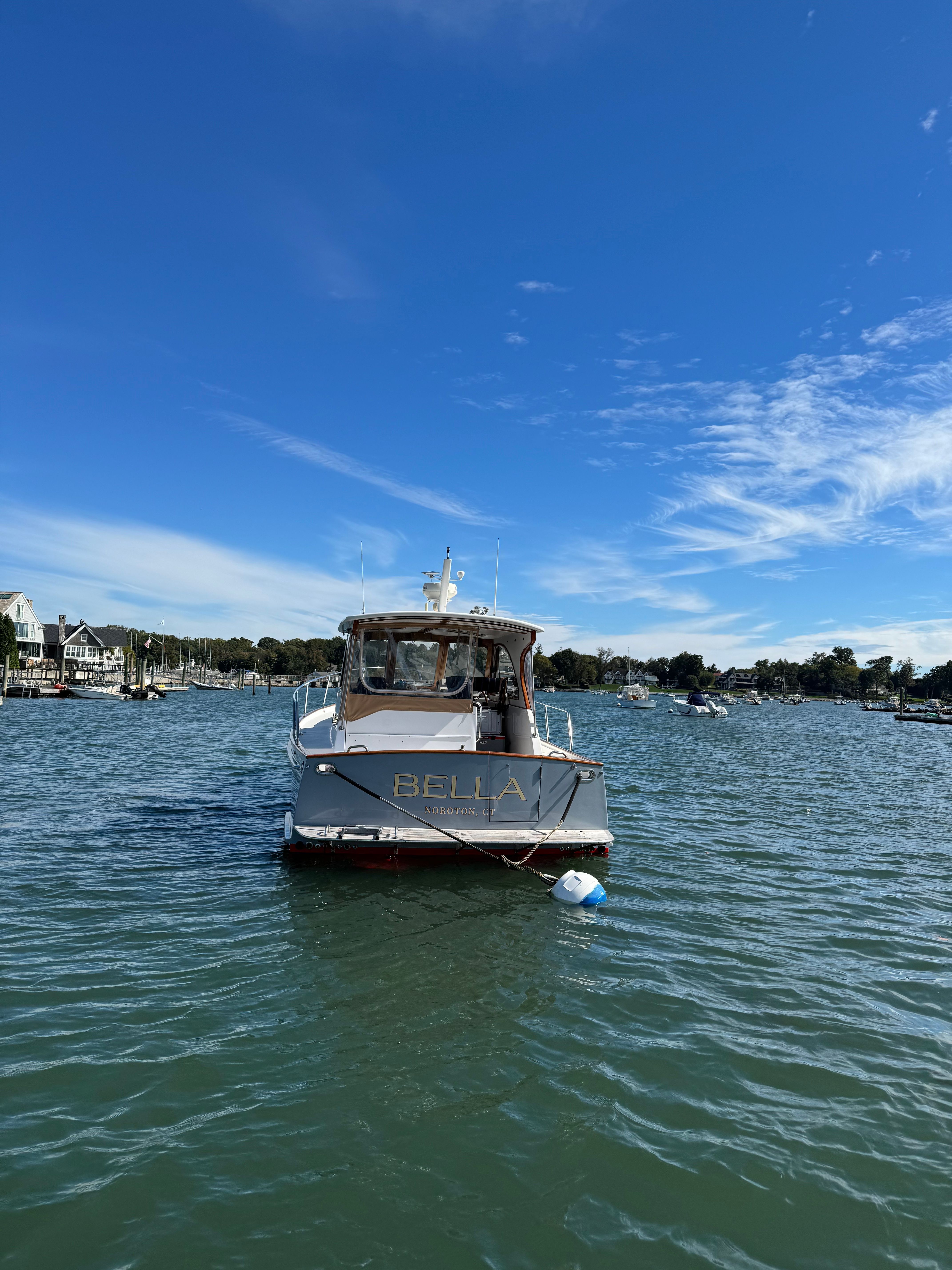 2005 Legacy Yachts 34 Sedan