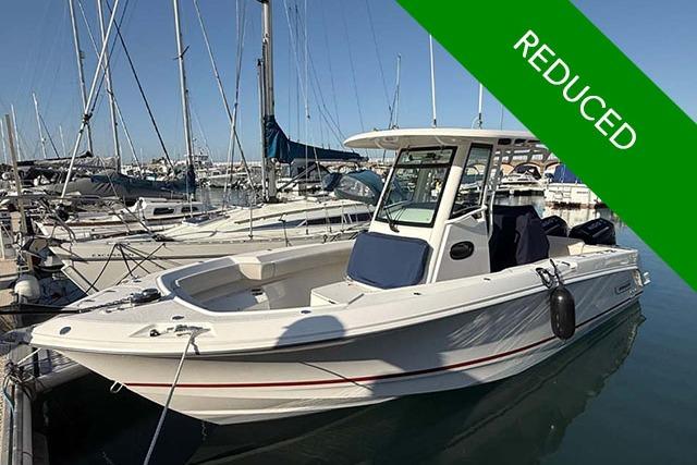 2024 Boston Whaler 250 Outrage