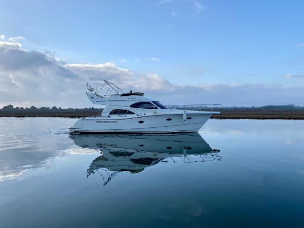 2006 Rodman 41 Fly