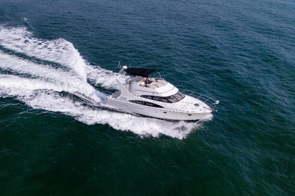 2005 Carver 42 Motor Yacht