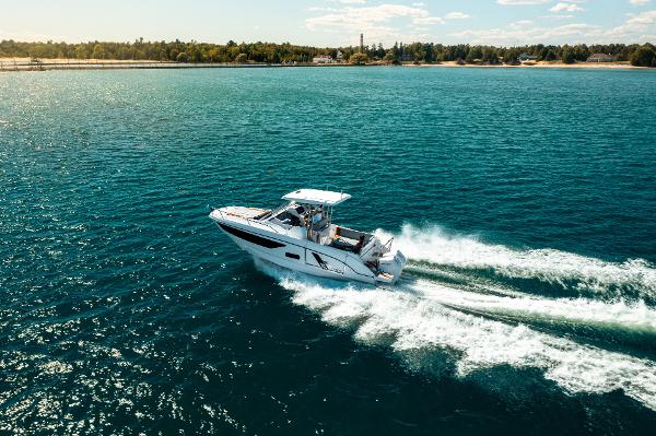 2023 Beneteau Flyer 9 SUNdeck