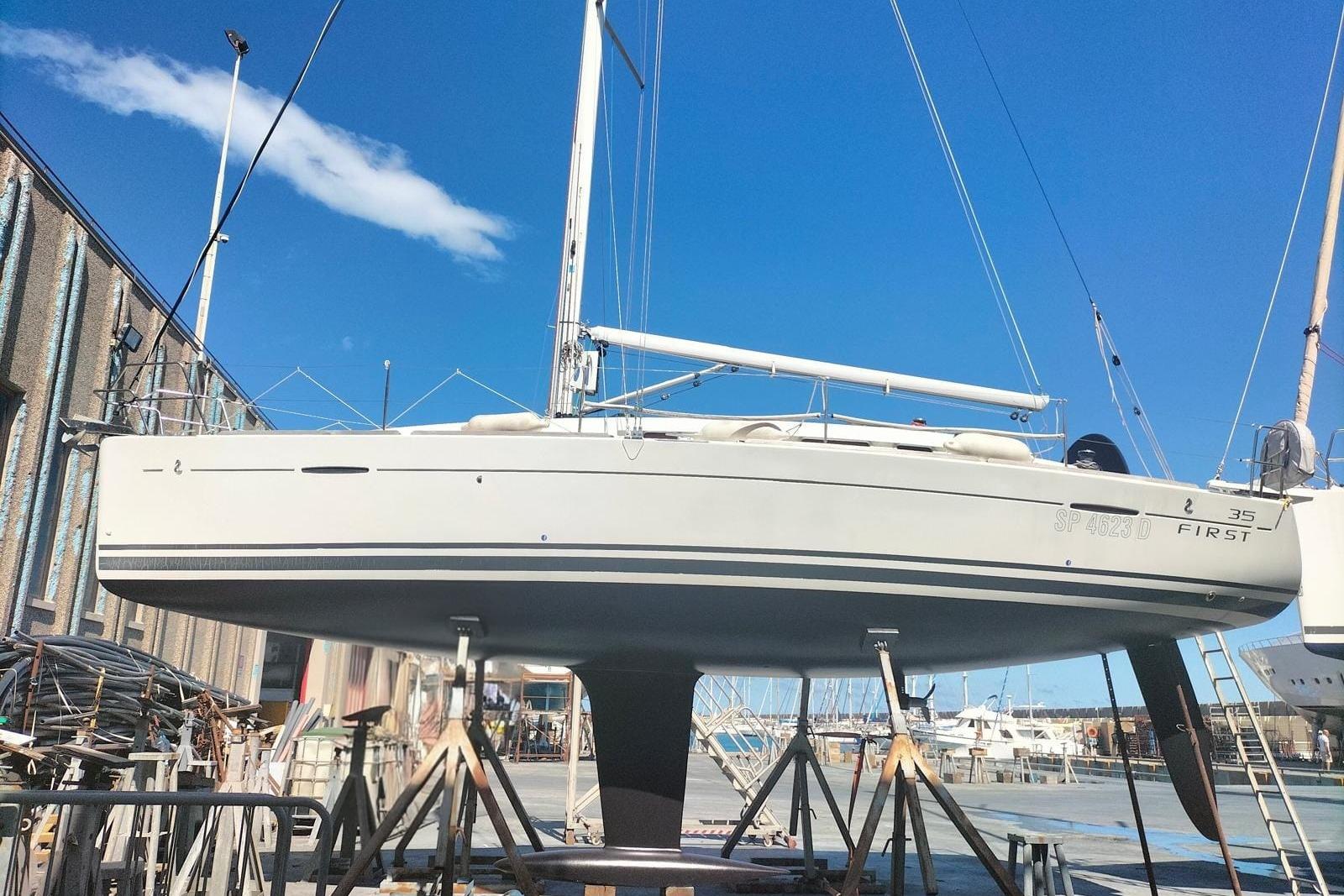 2009 Beneteau First 35