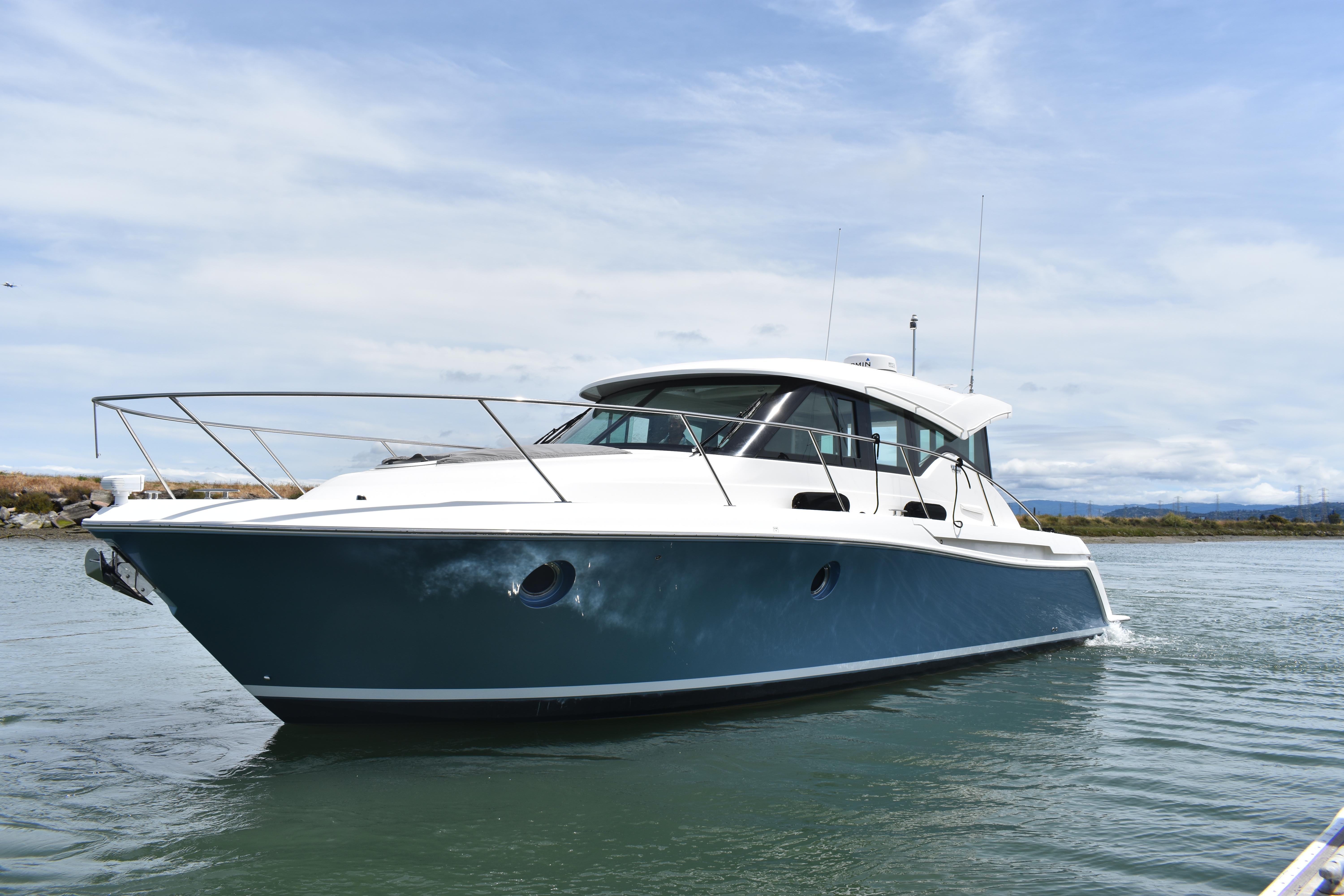 2022 Tiara Yachts 39 Coupe, San Mateo California - boats.com