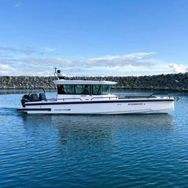 2022 Axopar 28 CABIN Aft Bench