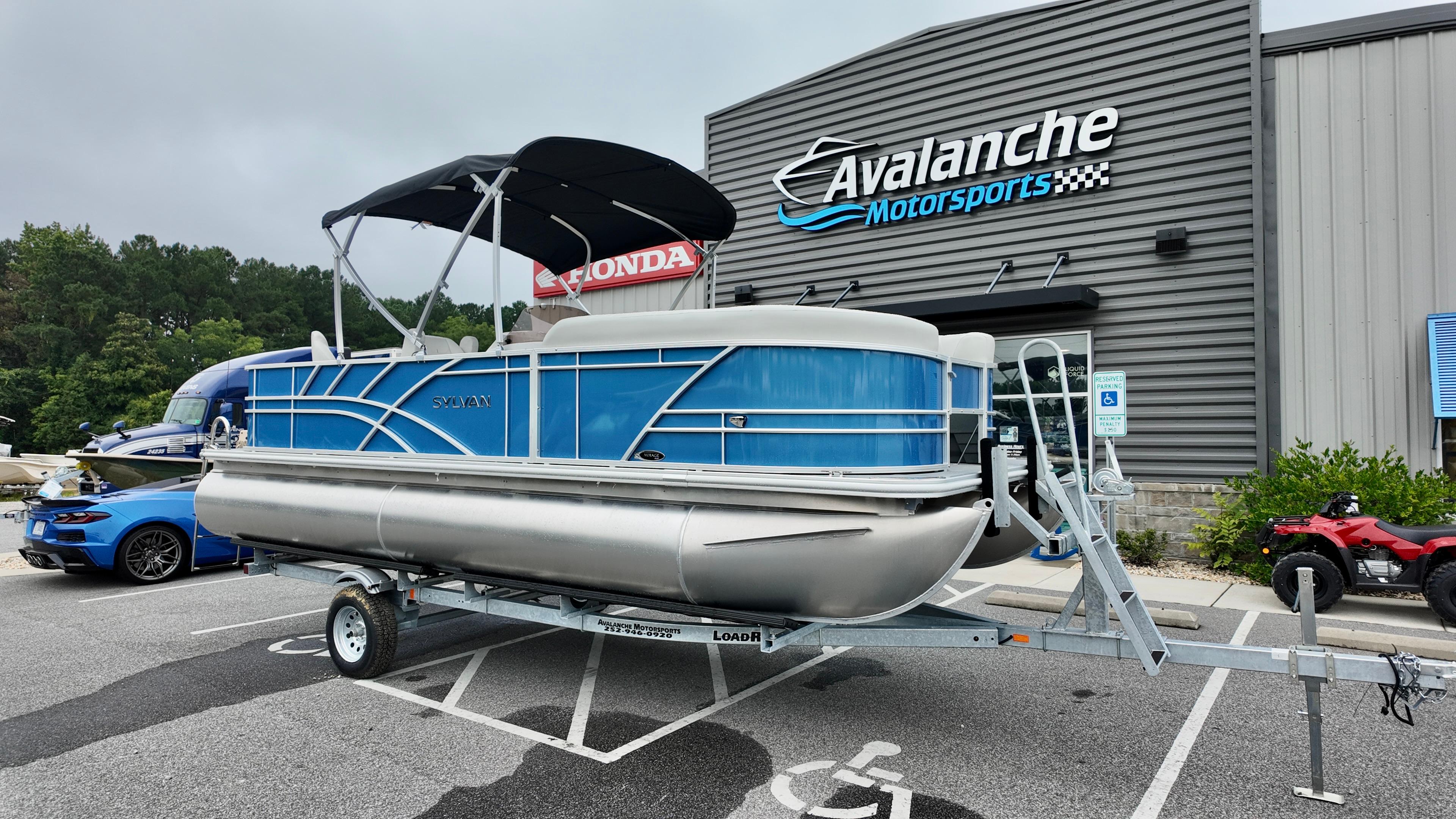 2026 Sylvan Mirage 822 PARTY FISH
