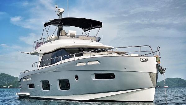 2012 Azimut Magellano 50