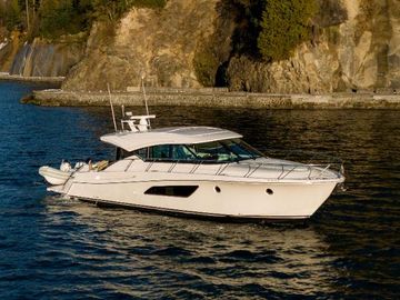 2015 Tiara Yachts 50 Coupe