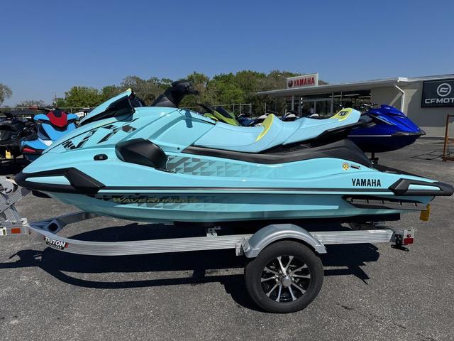 Yamaha WaveRunner VX Limited Ho