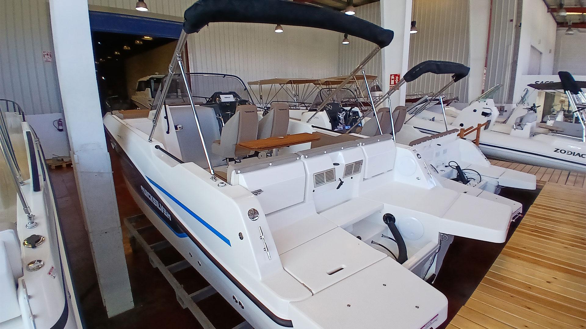 2026 Quicksilver Activ 755 Sundeck