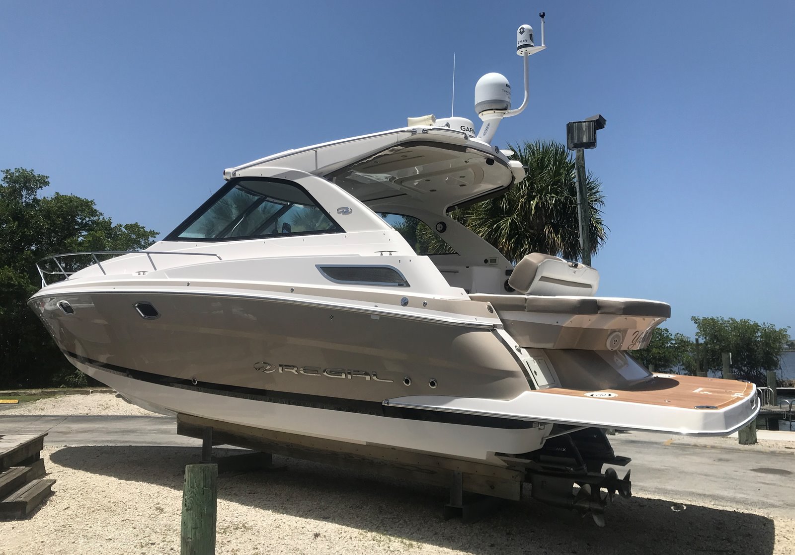 2015 Regal Sport Yachts 35 Sport Coupe, Pompano Beach Florida - boats.com