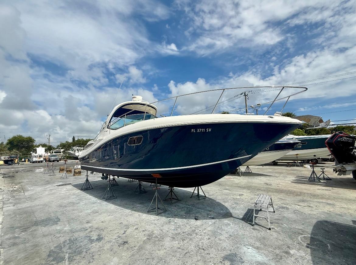 2011 Sea Ray 350 Sundancer