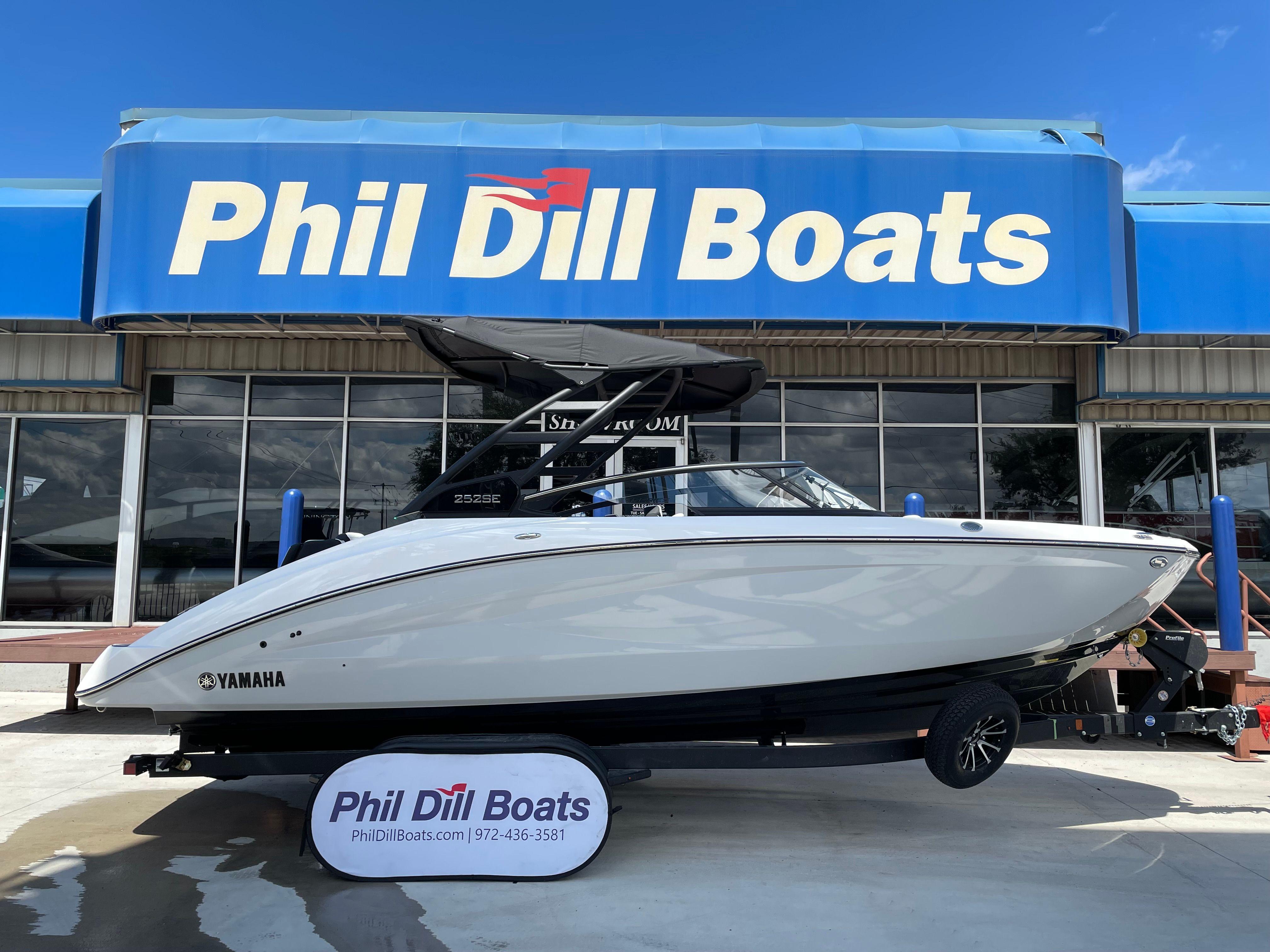 2025 Yamaha Boats 252 SE
