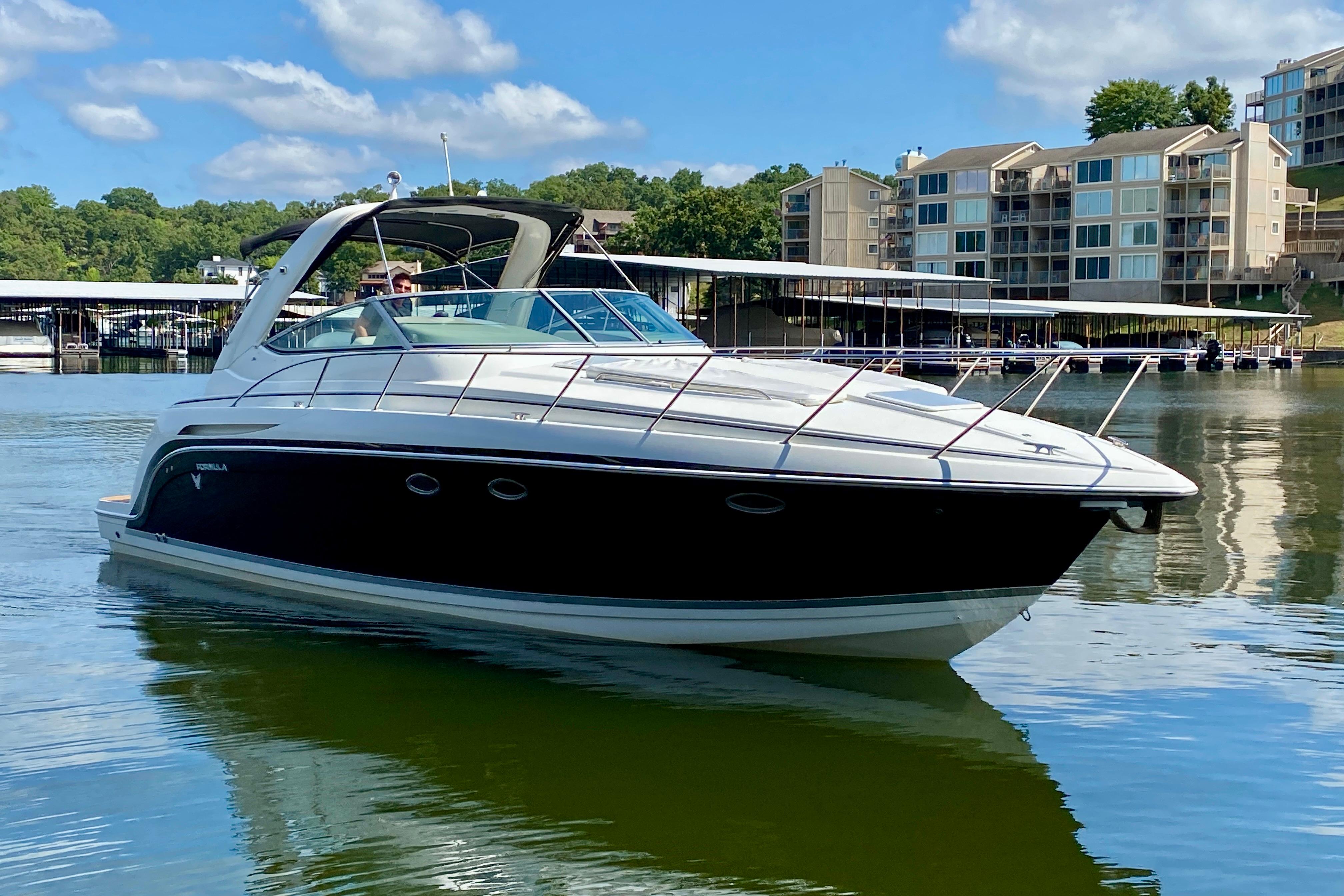 2004 Formula 37 Performance Cruiser