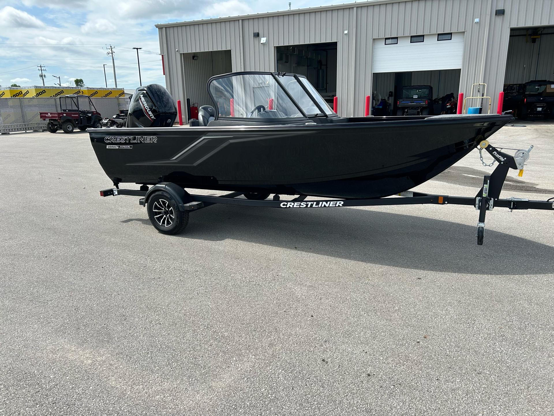 2025 Crestliner 1650 HAWK WALK THRU JUMP SEAT