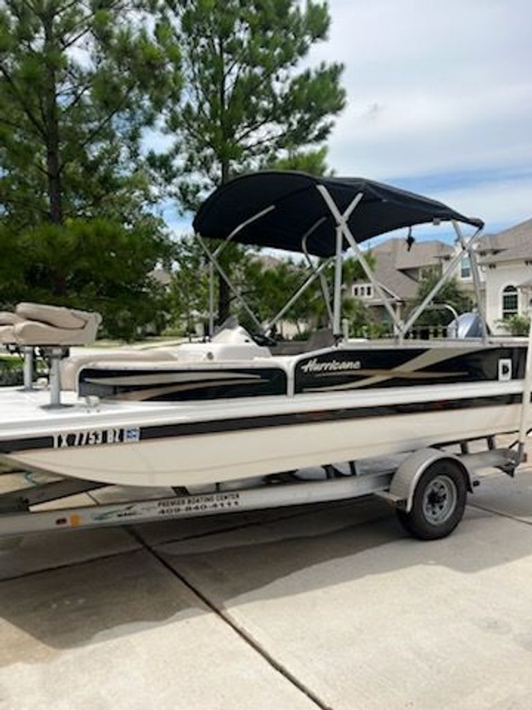 2013 Hurricane FunDeck 198