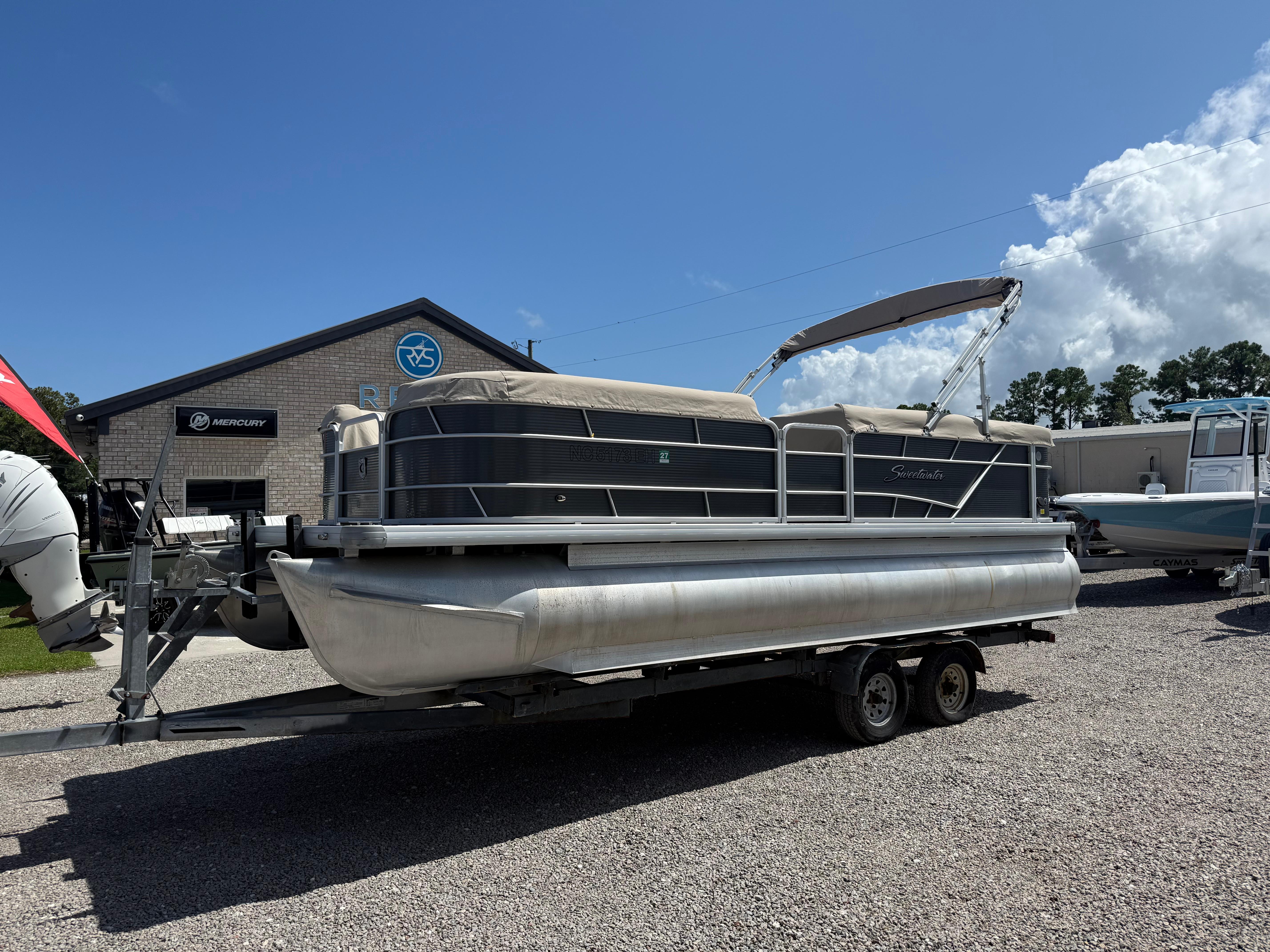 2017 Sweetwater 2286 C