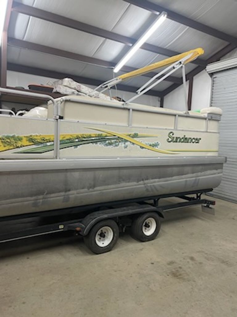 2006 Sundancer Pontoons Tritoon