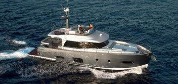 2015 Azimut Magellano 53