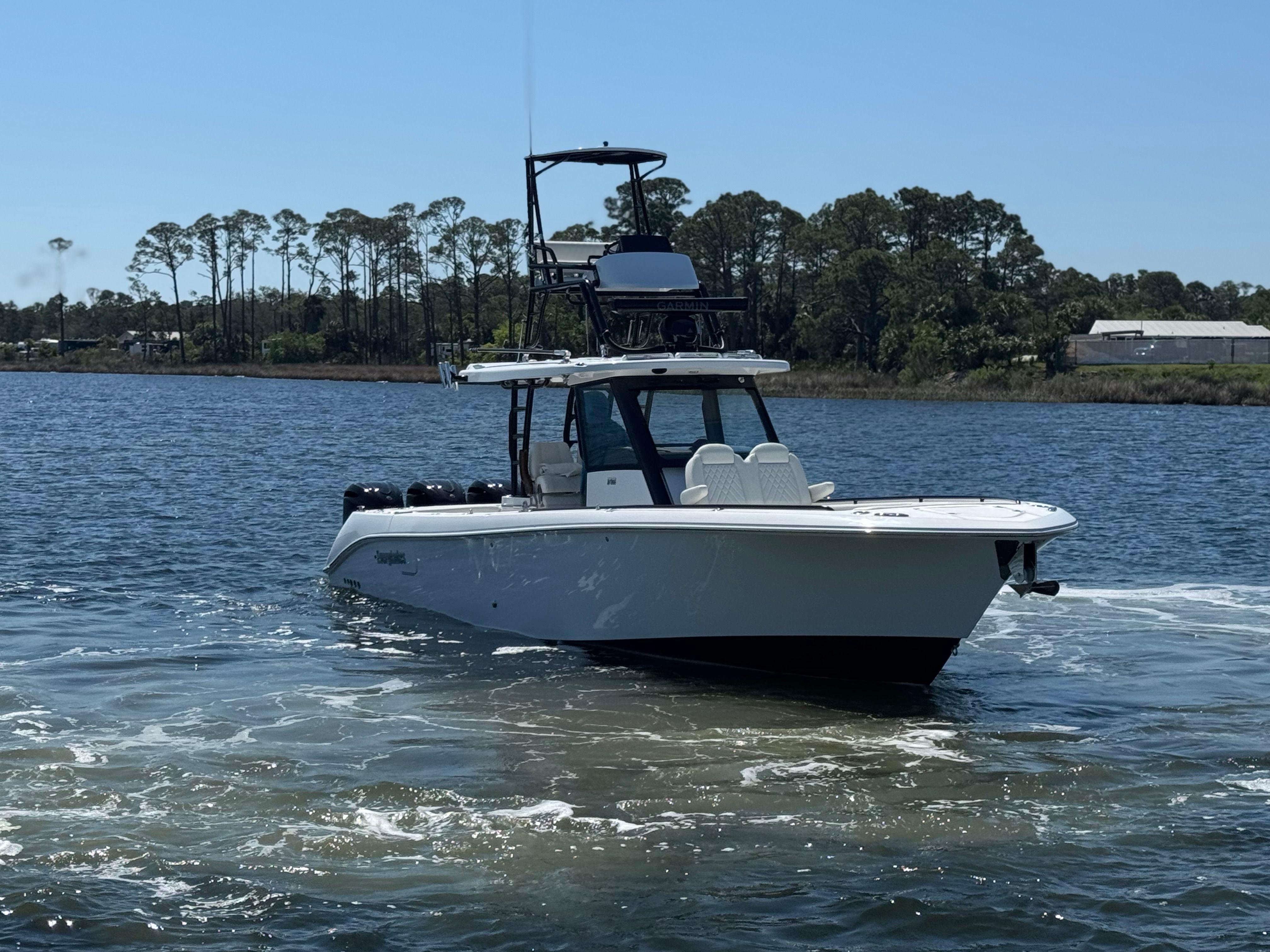 2025 Everglades 375-CC