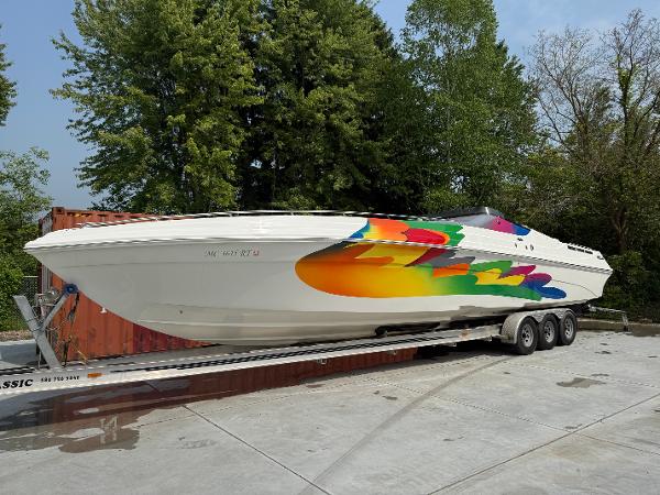 1998 Black Thunder 43 Raised Deck