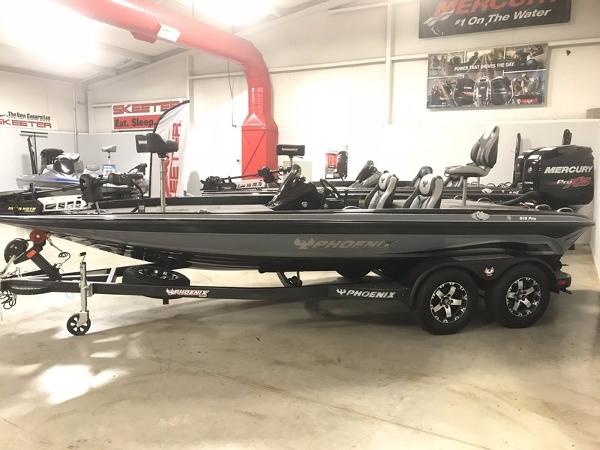 Phoenix 819 Pro boats for sale - boats.com