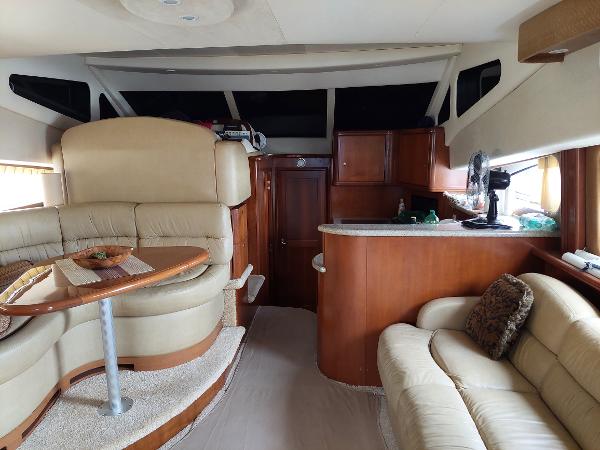 2006 Silverton 38 Sport Bridge