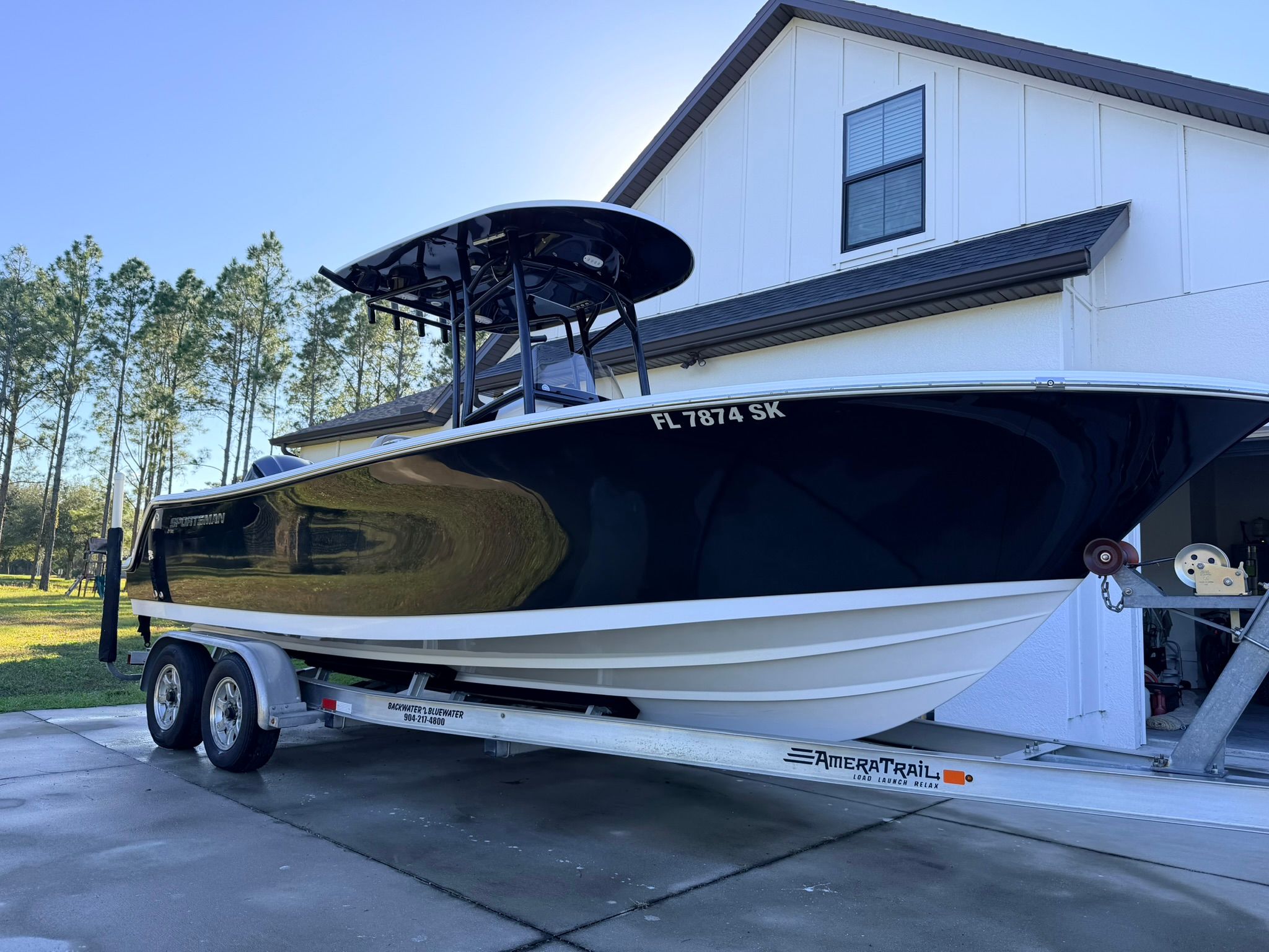 2019 Sportsman Open 232 Center Console
