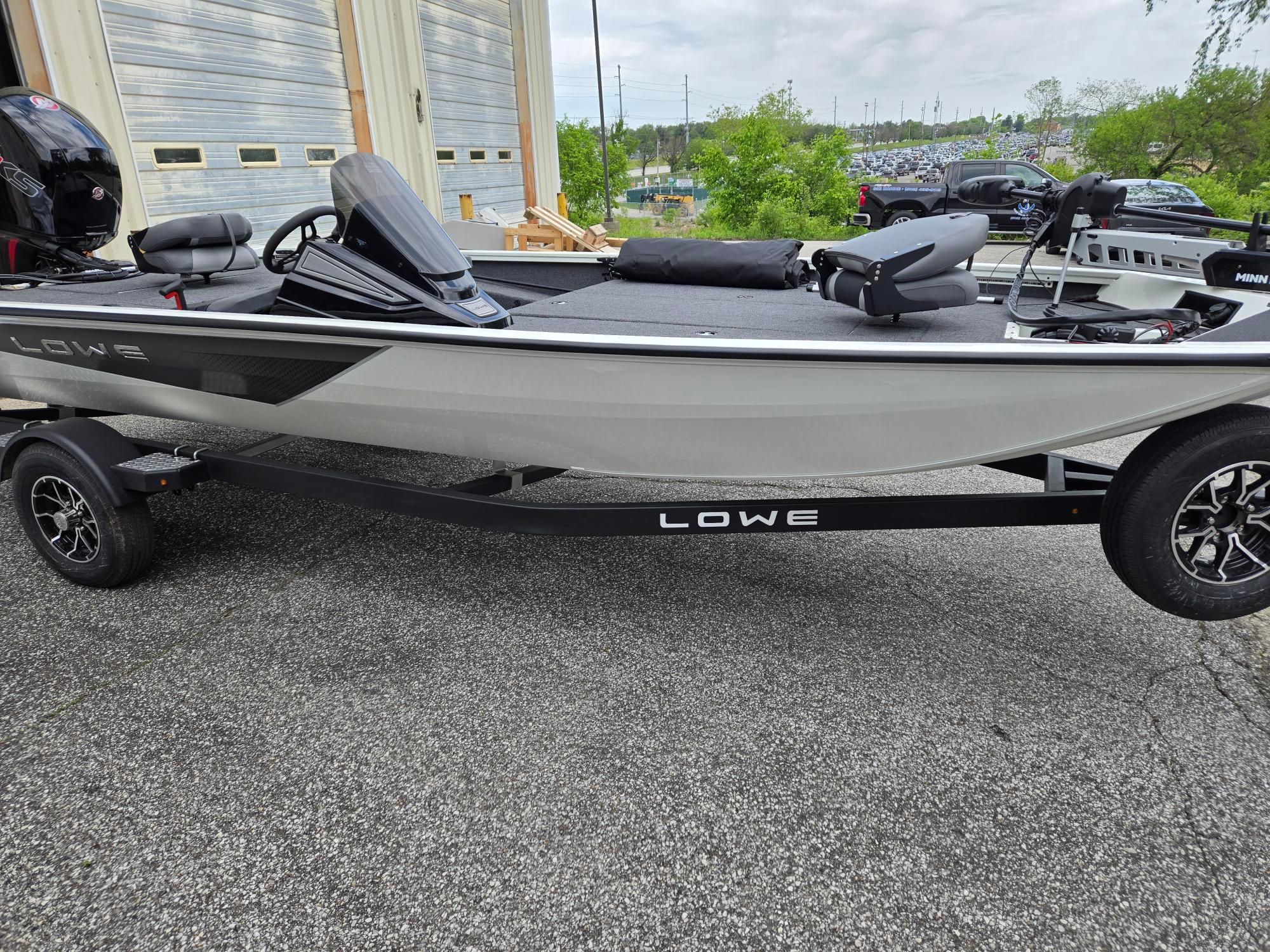 Lowe Stinger 195 Bass