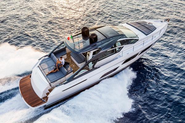 2021 Pershing 5 X