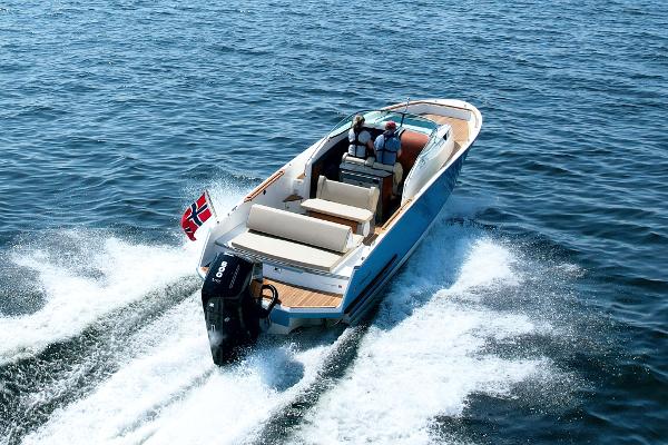 2025 Cormate Chase 32 Pro XS
