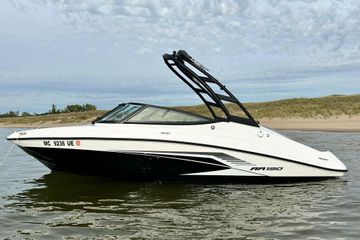 2018 Yamaha Boats AR190