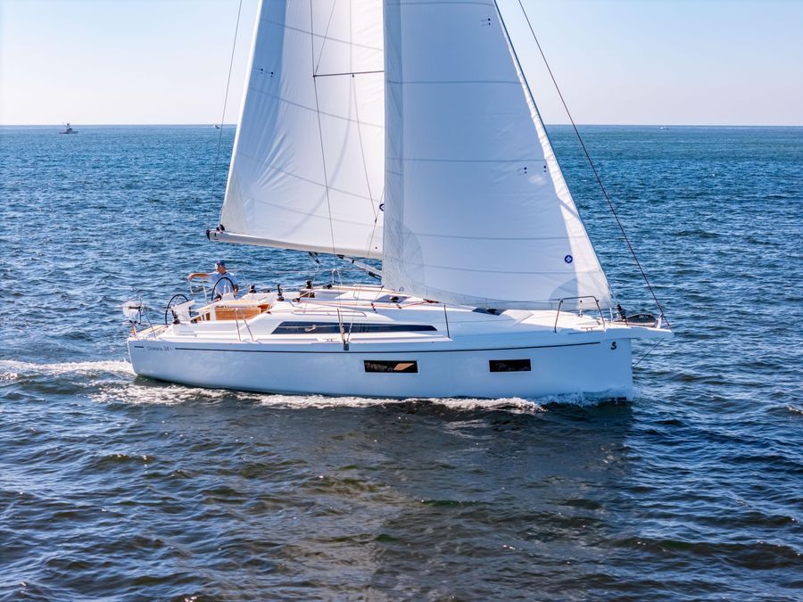 2026 Beneteau Oceanis 34.1
