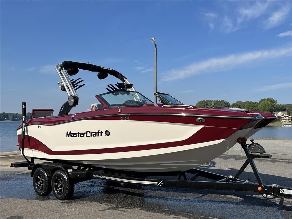 2022 MasterCraft X22
