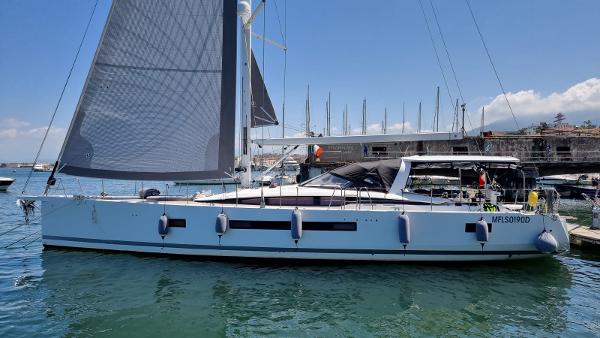 2023 Jeanneau 65
