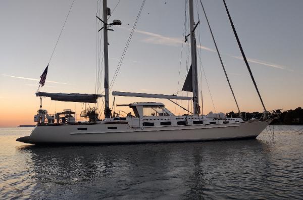 1983 Stuart 62