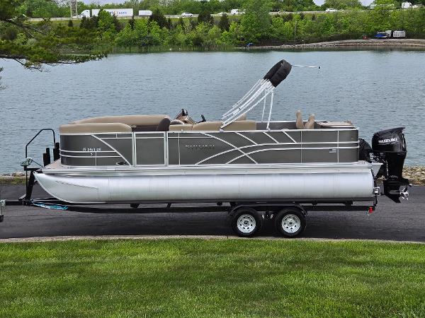 2022 Sylvan Mirage Fish 822 Party Fish