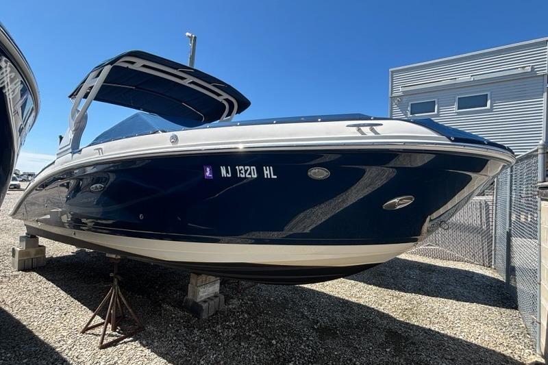 2019 Sea Ray SDX 270