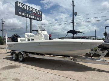2025 Mako 24 APEX