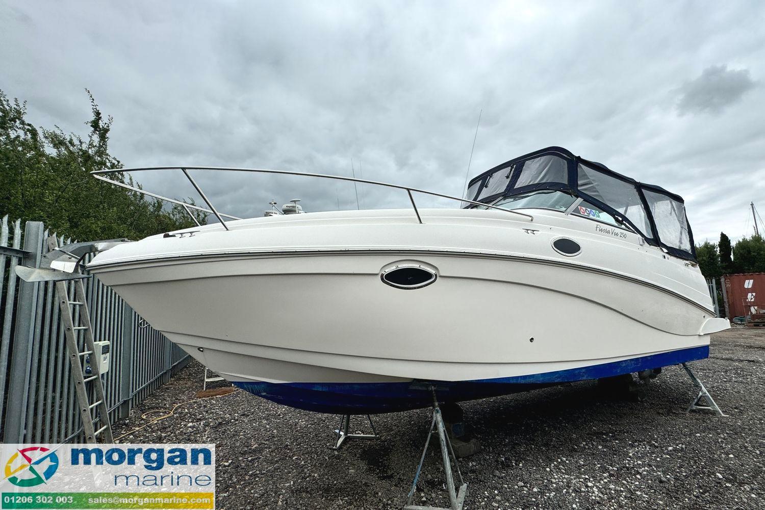 2001 Rinker 242 Fiesta Vee, Poole United Kingdom - boats.com