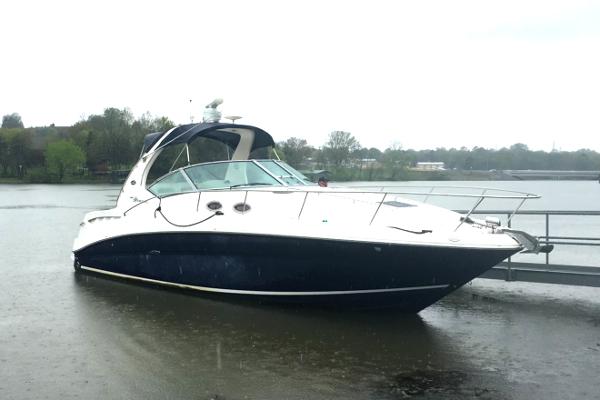 2005 Sea Ray 320 Sundancer