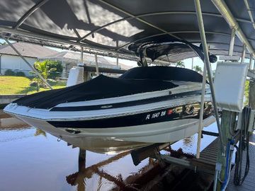 2018 Crownline E26 XS