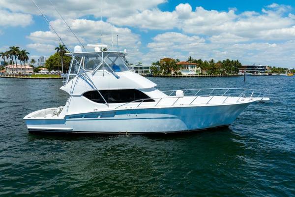 2005 Hatteras 50 Convertible Sportfish